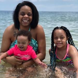 Meet your Posher, Cami